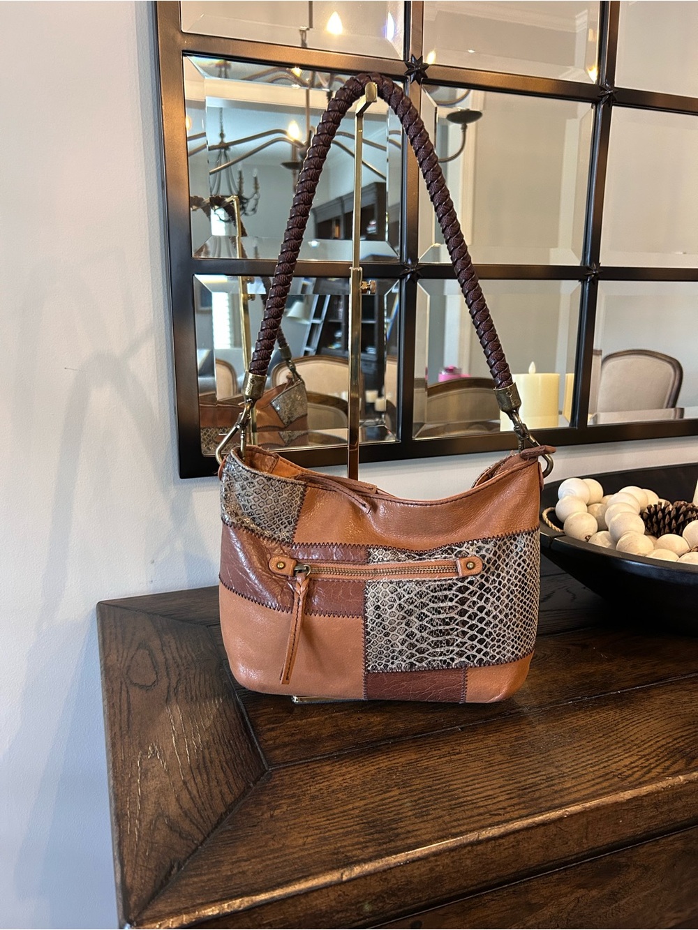 The Sak Indio Hobo